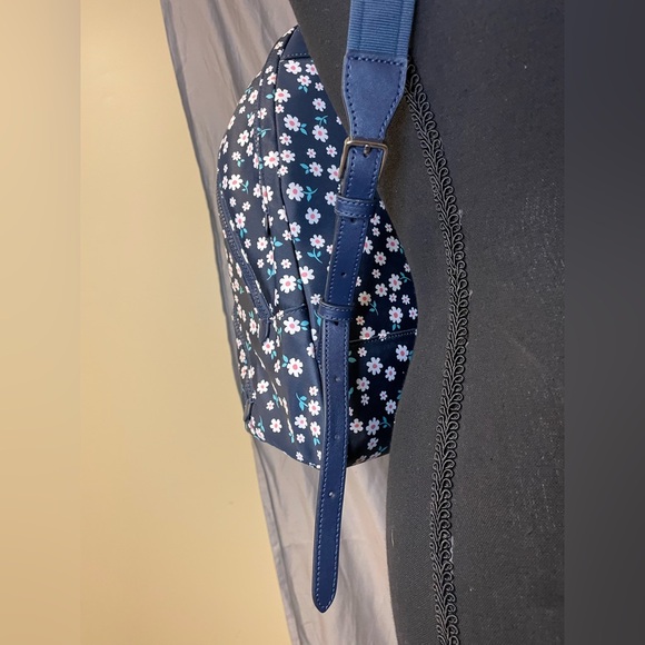 NWOT Kate Spade Dark Blue Daisy Nylon Karissa Backpack - Picture 5 of 12